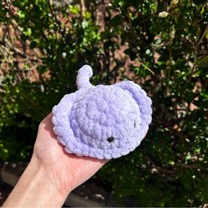 Lavender crochet stingray